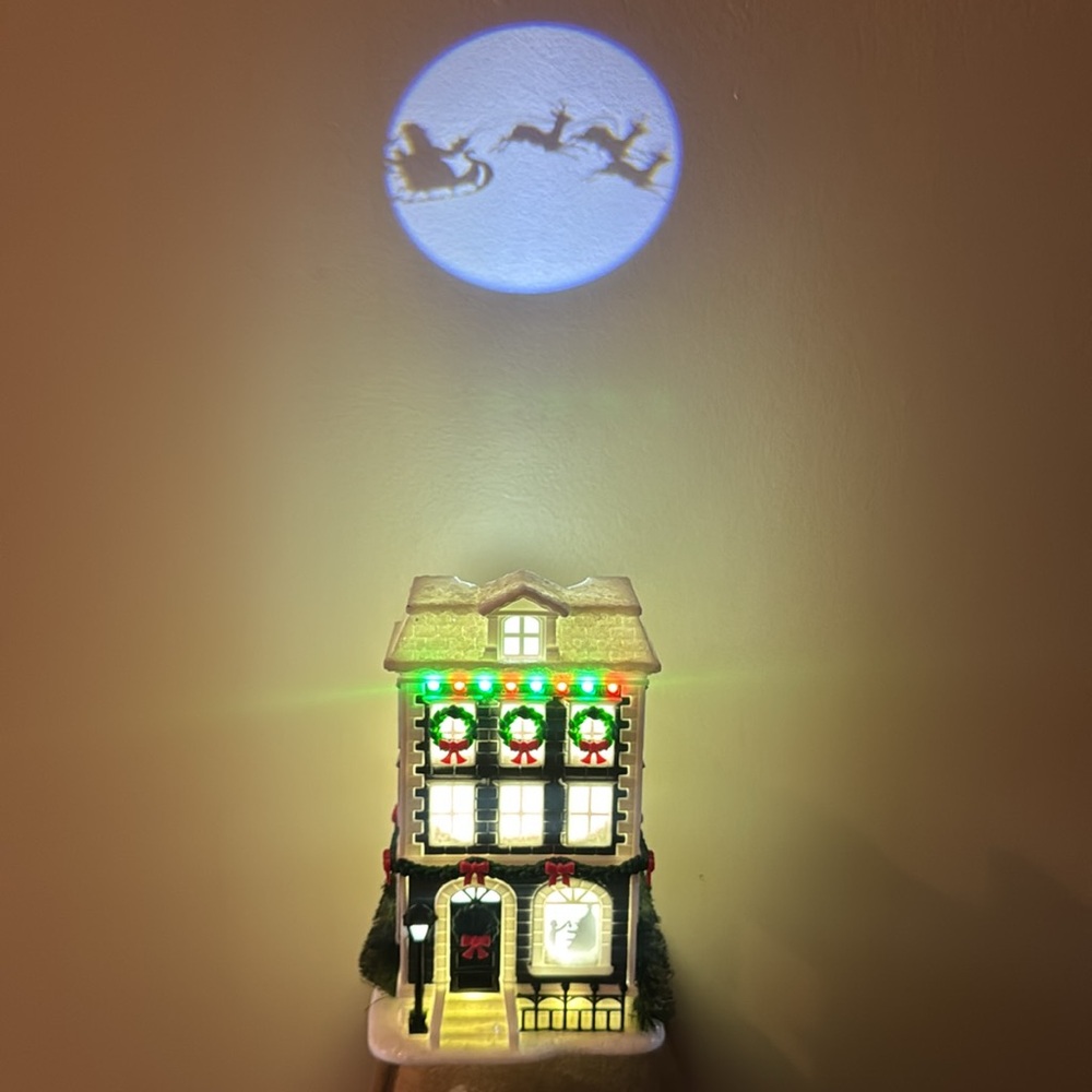 Bath & Body Works Wallflower Plug in Christmas Holiday House with Santa & Sleigh